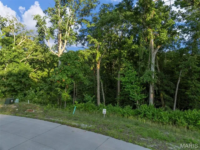 $269,900 | 141 Summer Grace Lane, St. Charles, MO 63304