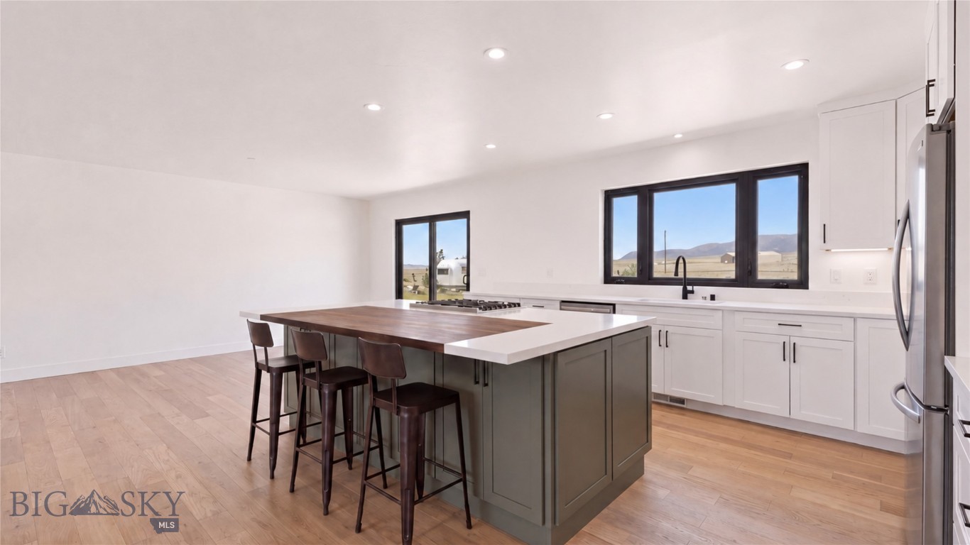 127 Airport Road Ennis, MT 59729 - Photo 10 of 43 Kitchen, AI enhanced