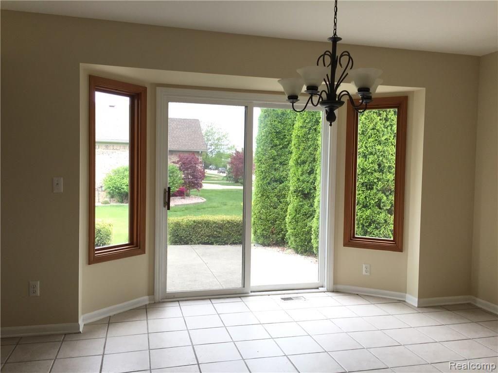 34363 Country Meadow Road New Baltimore, MI 48047 - Photo 16 of 28 IMG_9926.jpg