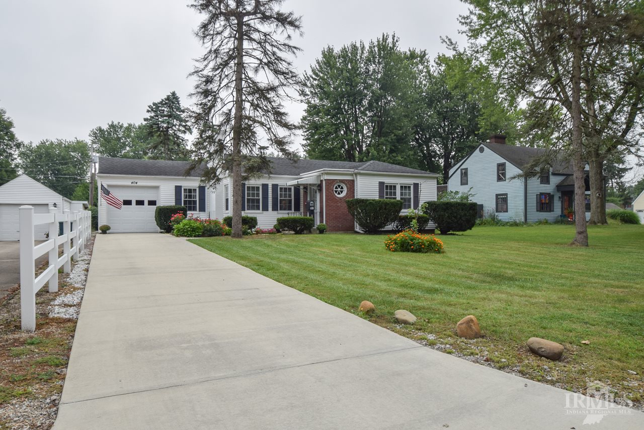 404 South Umbarger Road Muncie, IN 47304 - Photo 1 of 30 Gallery Image 1