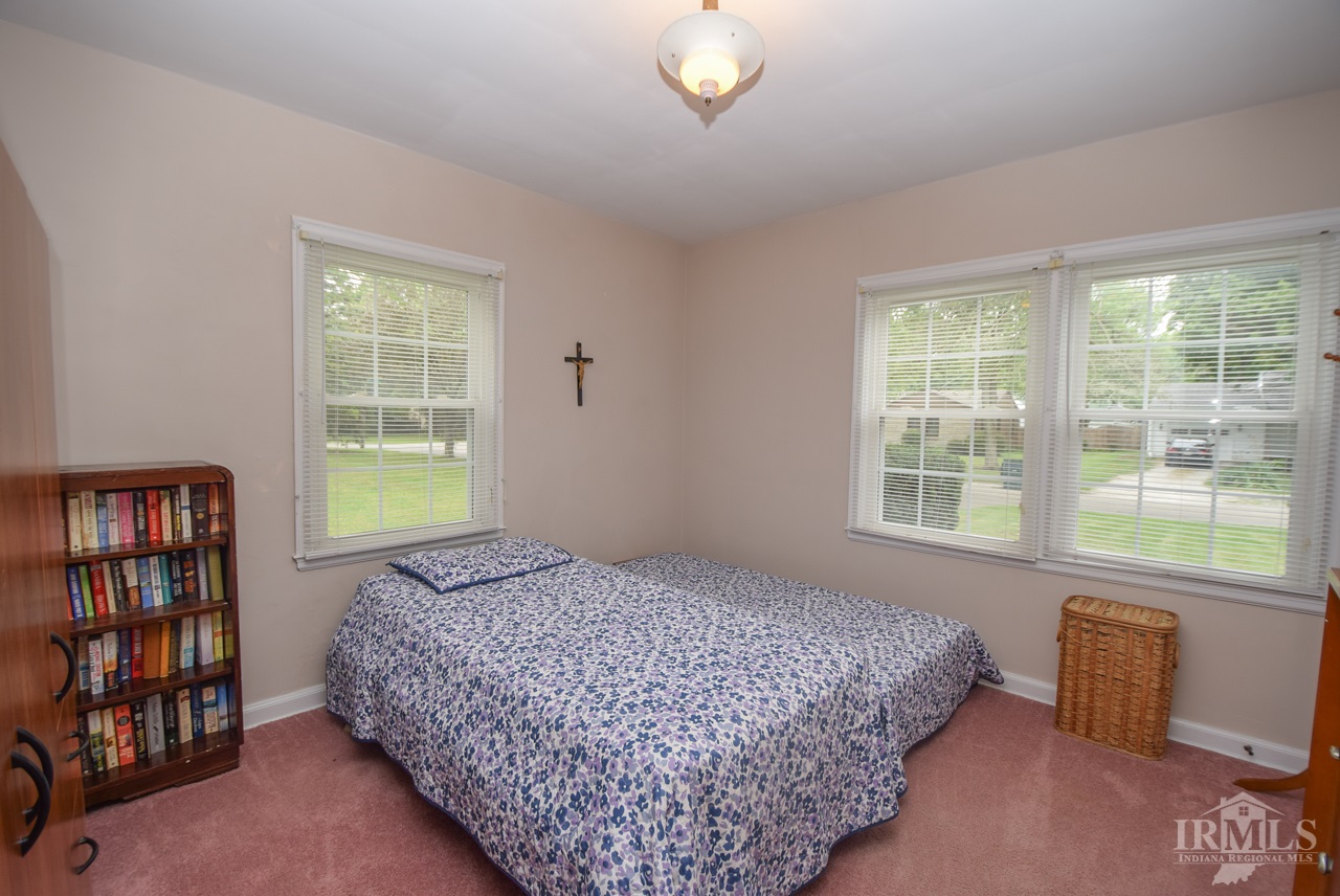 404 South Umbarger Road Muncie, IN 47304 - Photo 9 of 30 Gallery Image 9
