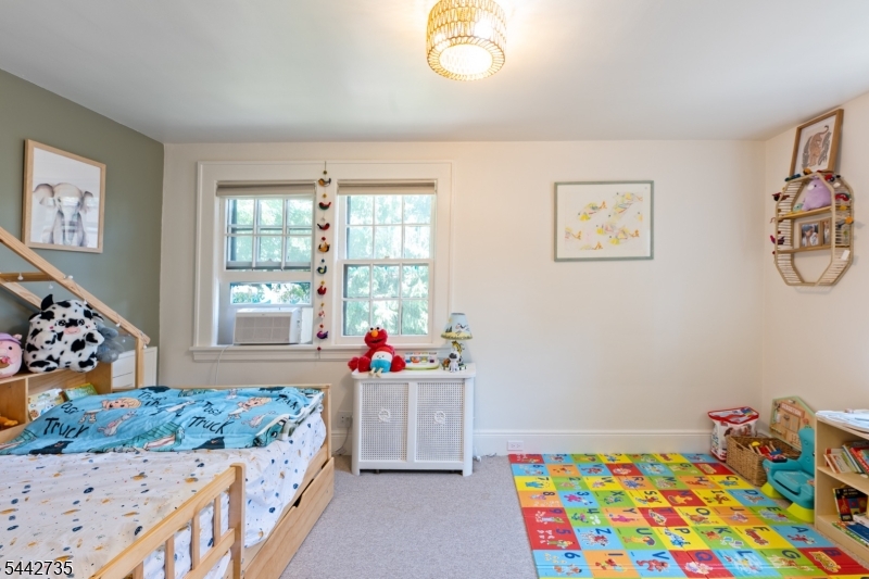 529 Wyndham Road Teaneck, NJ 07666 - Photo 24 of 30