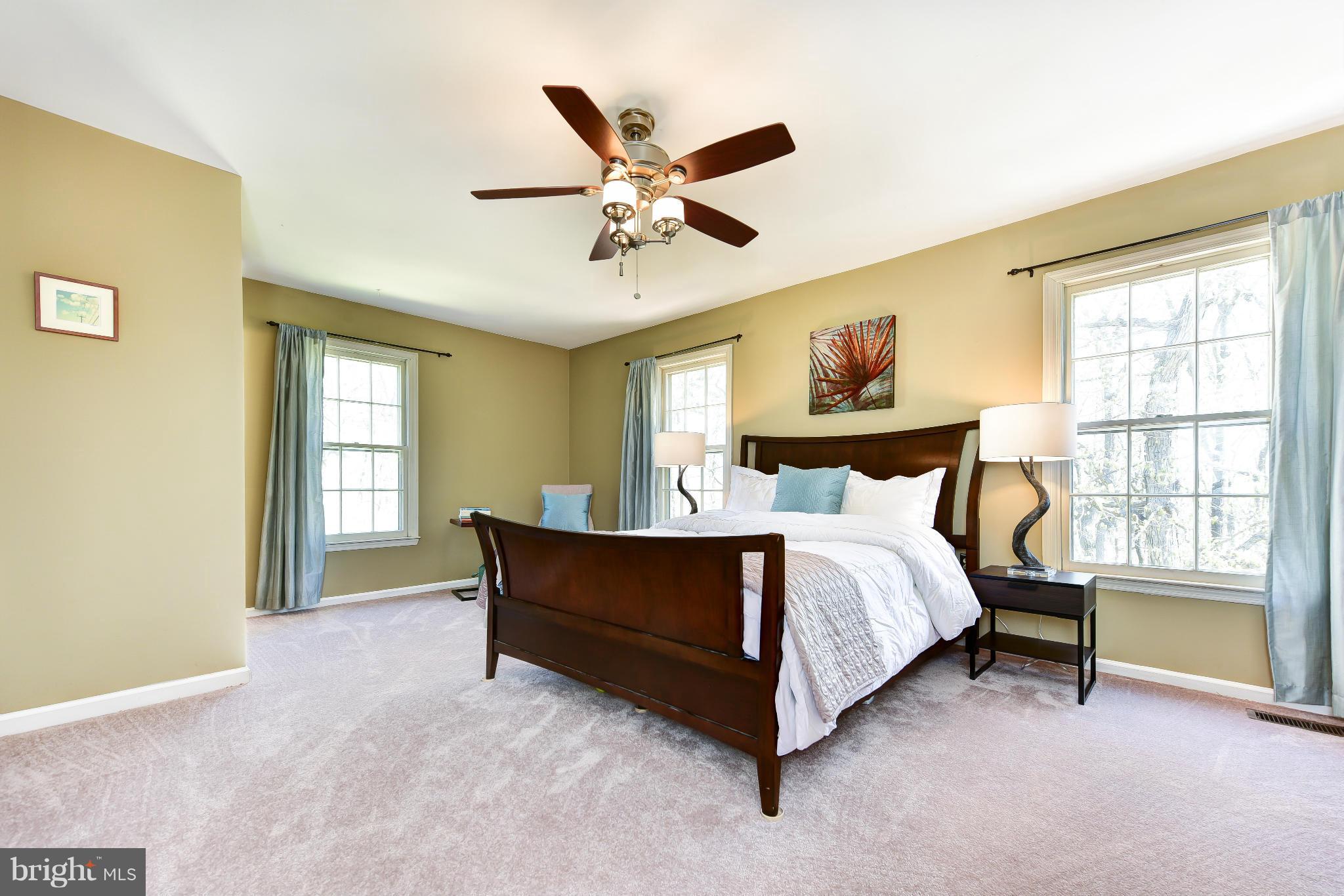 Bedroom (Master)