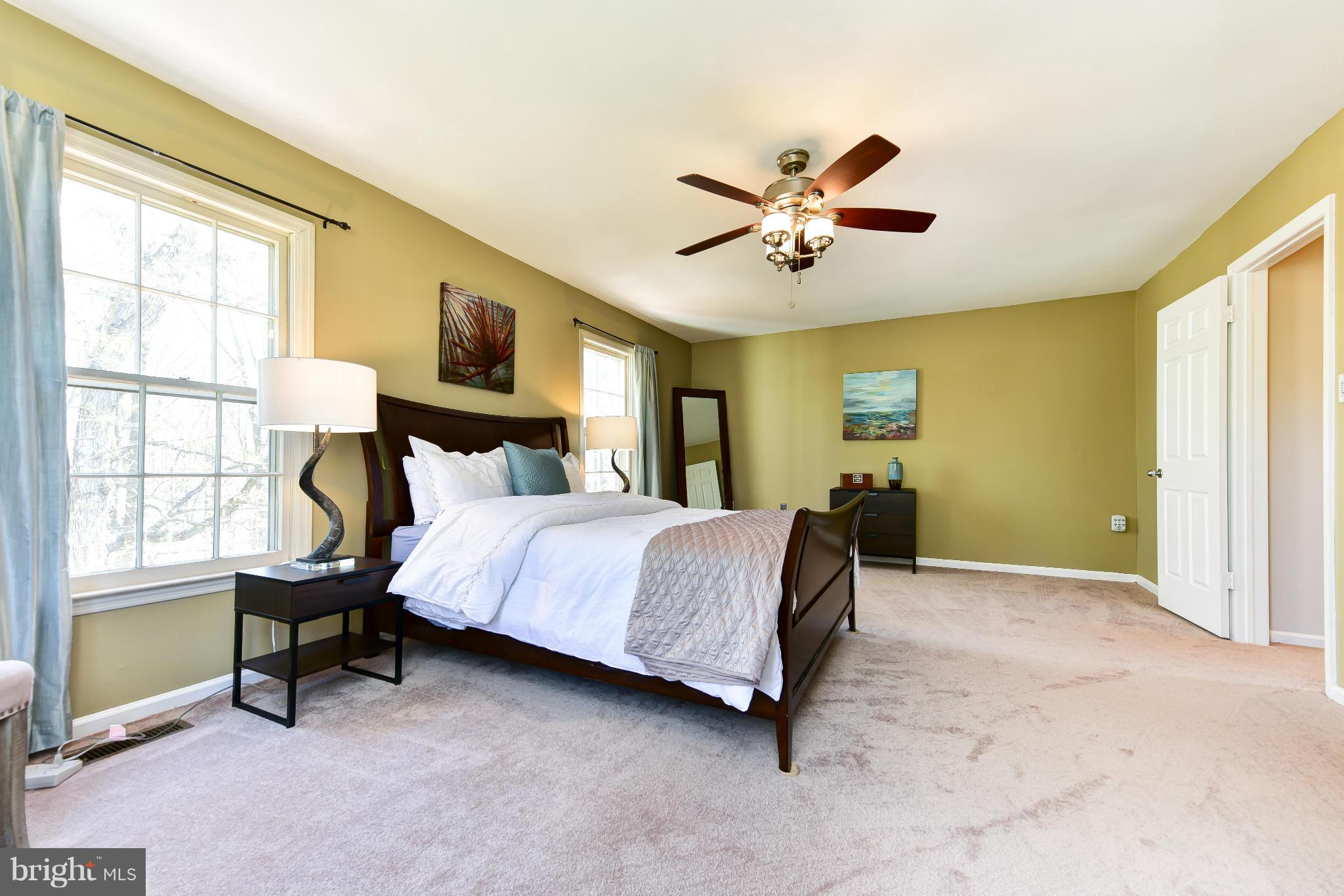 Bedroom (Master)
