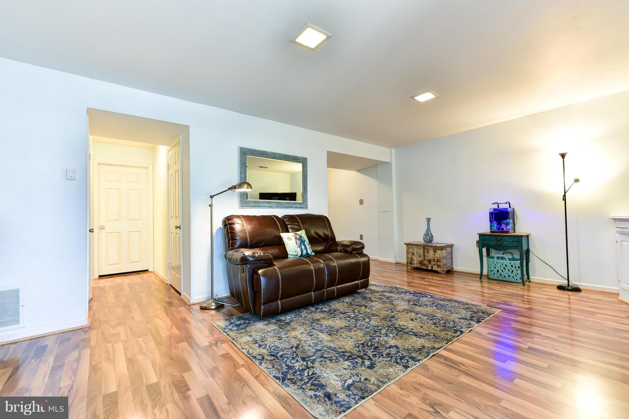 5601 Ridge View Drive Alexandria, VA 22310 - Photo 21 of 30 Family Room