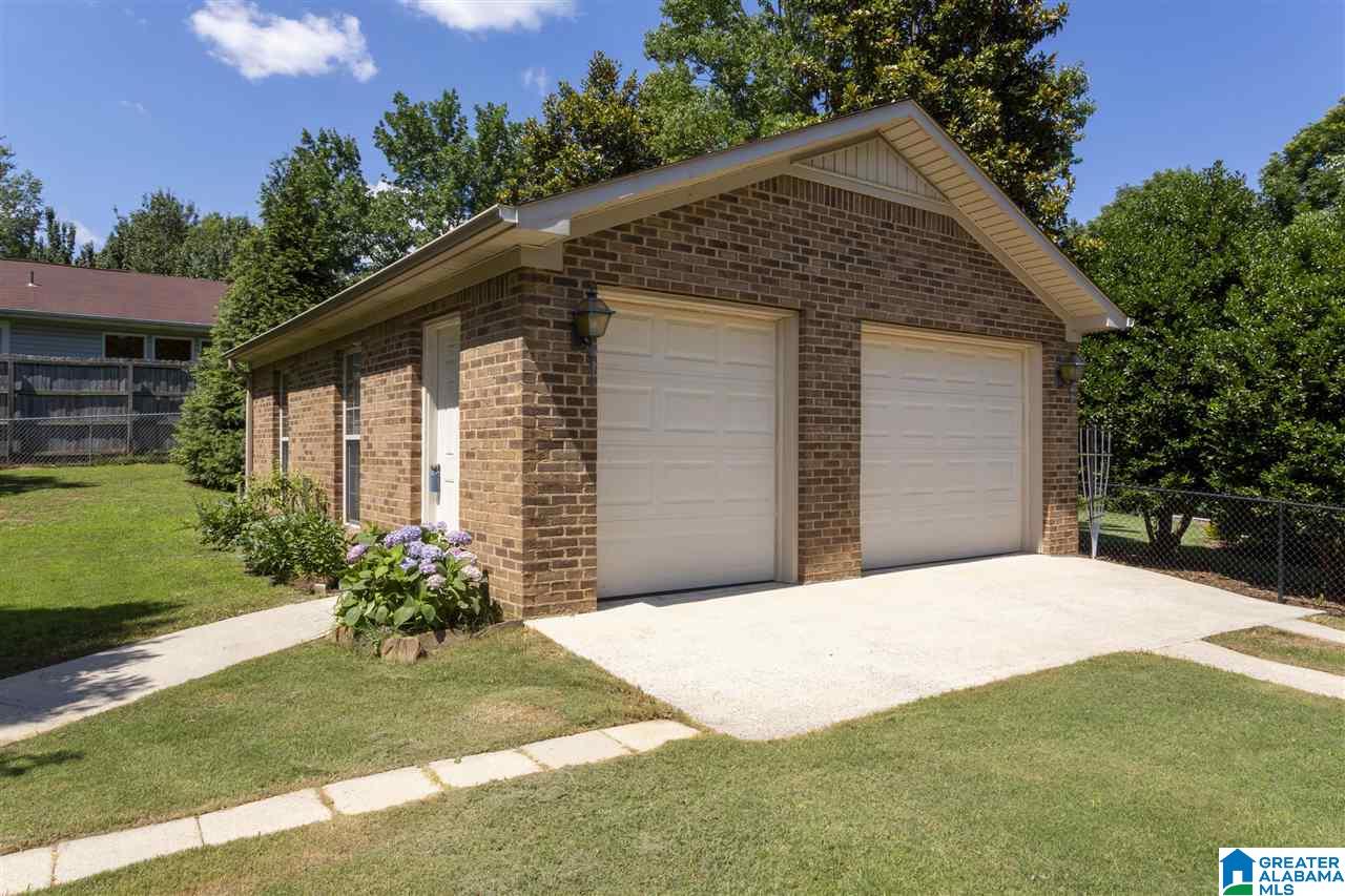188 Benson Road Gardendale, AL 35071 - Photo 4 of 48