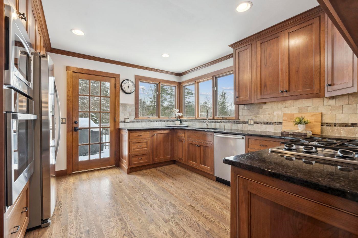 108 North Hill Road Stowe, VT 05672 - Photo 12 of 47