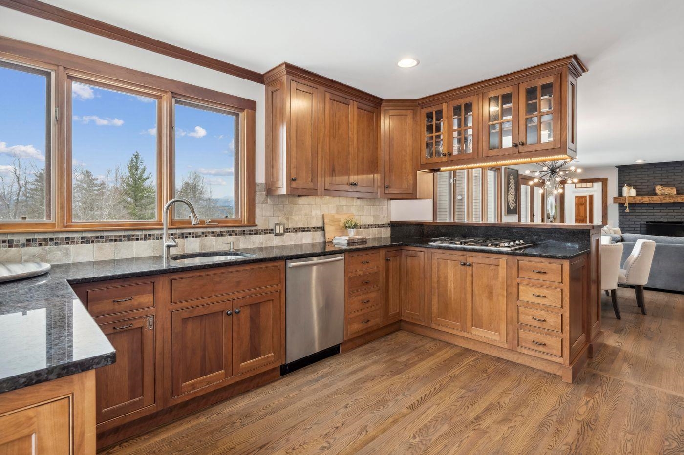 108 North Hill Road Stowe, VT 05672 - Photo 14 of 47