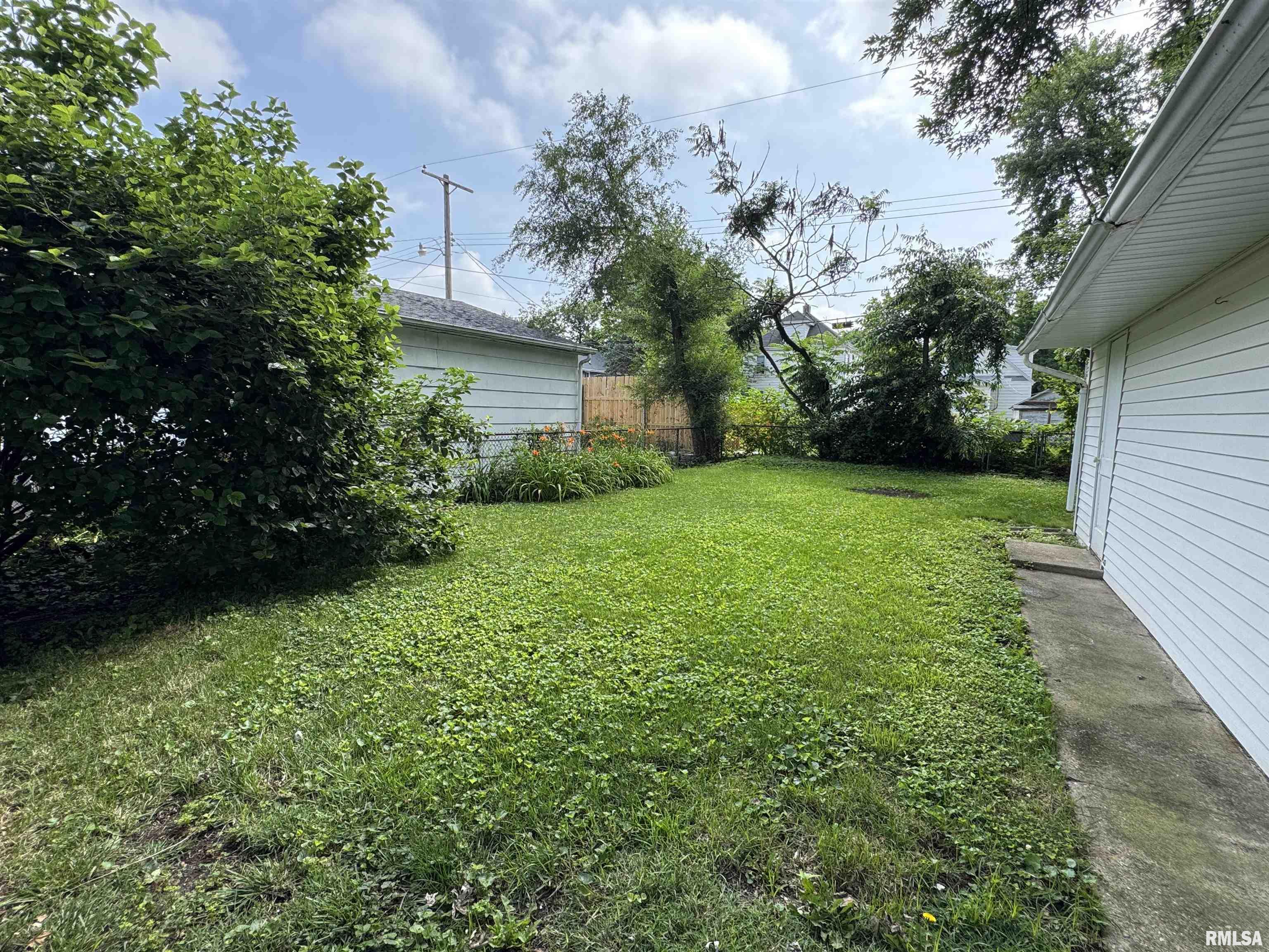 1830 South College Street Springfield, IL 62704 - Photo 37 of 40