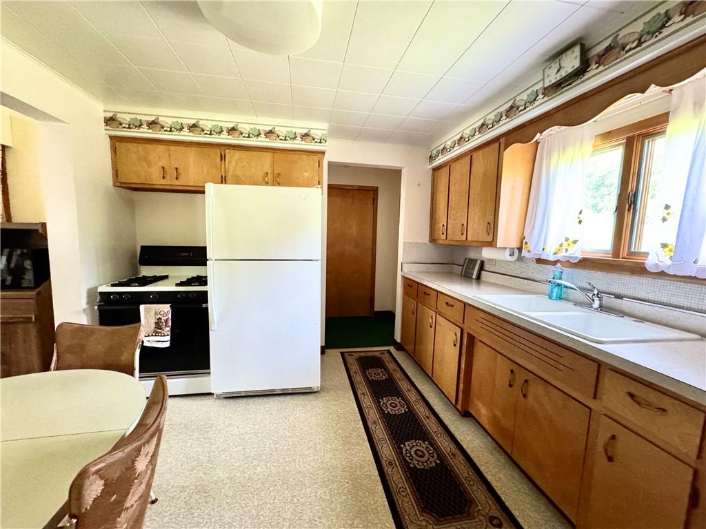 4404 Hollow Road New Castle, PA 16101 - Photo 13 of 28 Gallery Image 13