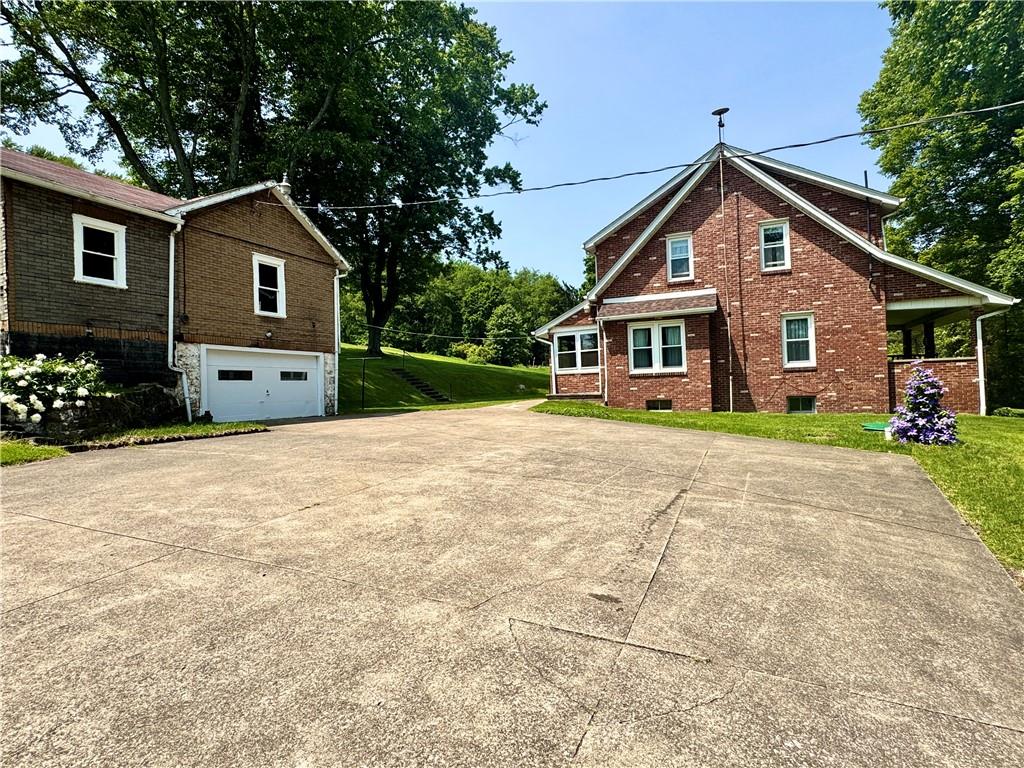 4404 Hollow Road New Castle, PA 16101 - Photo 3 of 28 Gallery Image 3