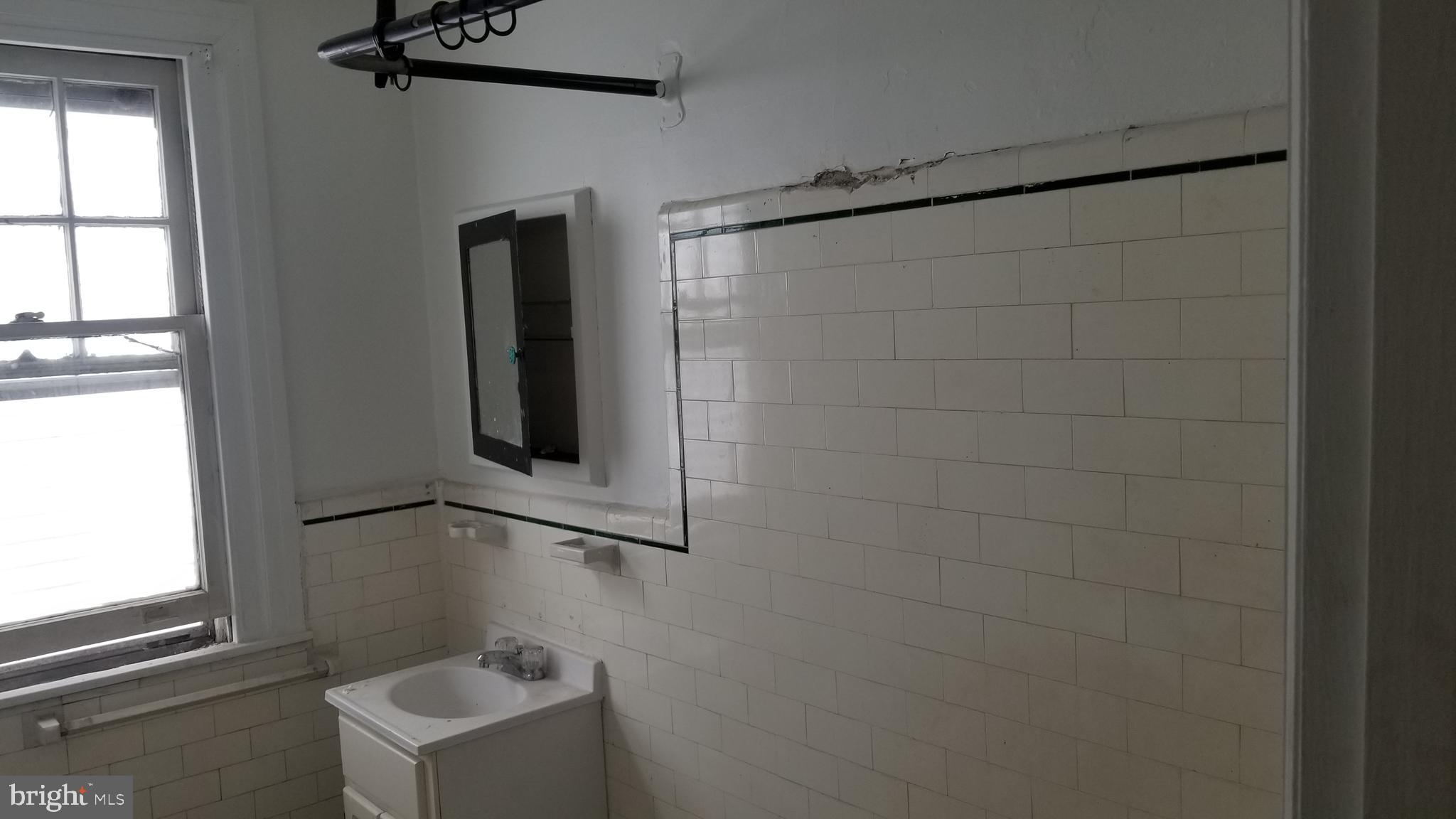 133 Westdale Road Upper Darby, PA 19082 - Photo 13 of 15