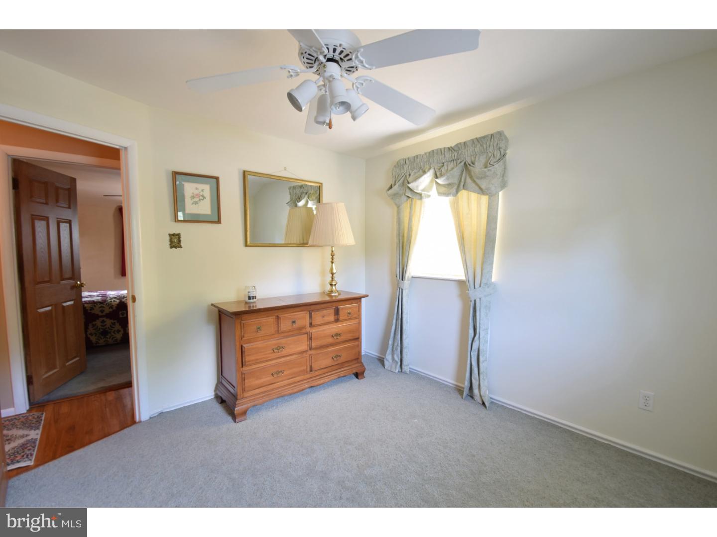 1711 Pin Oak Road Williamstown, NJ 08094 - Photo 14 of 21 Bedroom 3