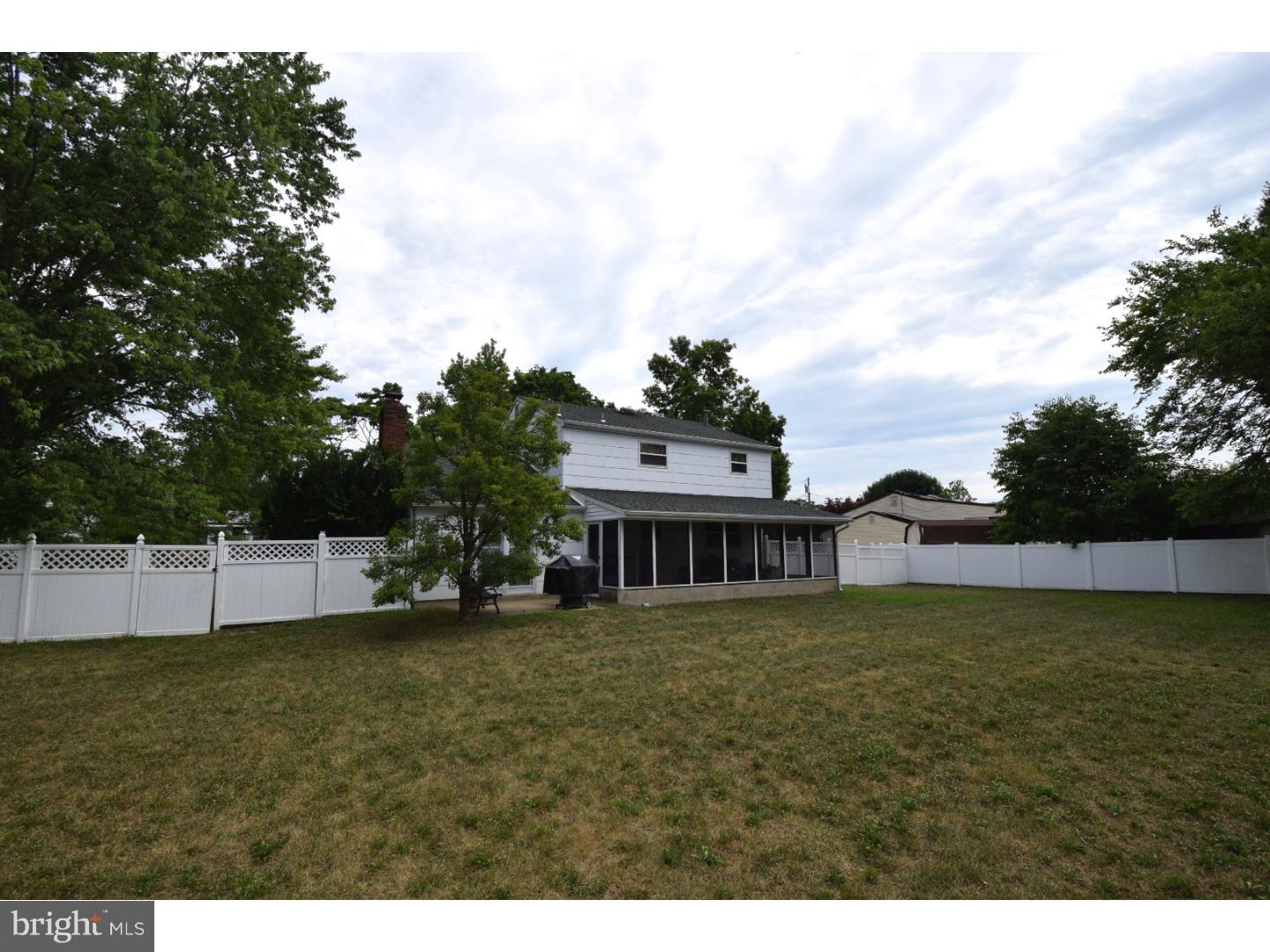 1711 Pin Oak Road Williamstown, NJ 08094 - Photo 21 of 21 Back Yard