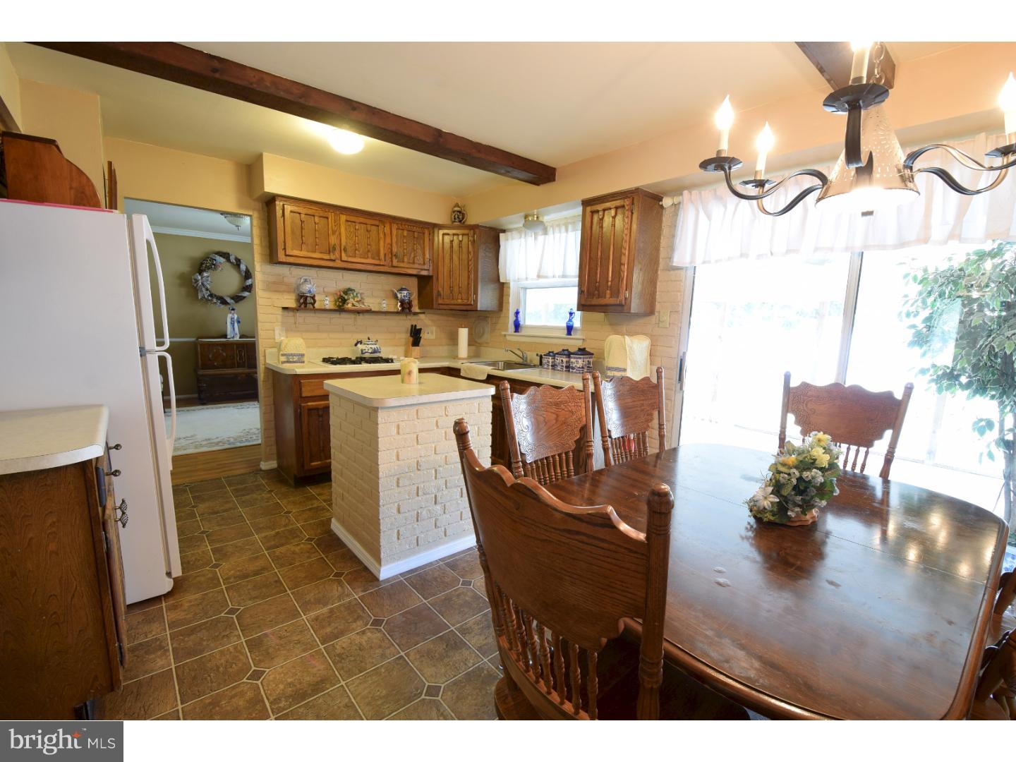 1711 Pin Oak Road Williamstown, NJ 08094 - Photo 7 of 21 Kitchen