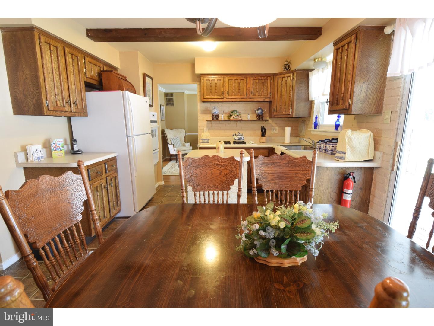 1711 Pin Oak Road Williamstown, NJ 08094 - Photo 8 of 21 Kitchen