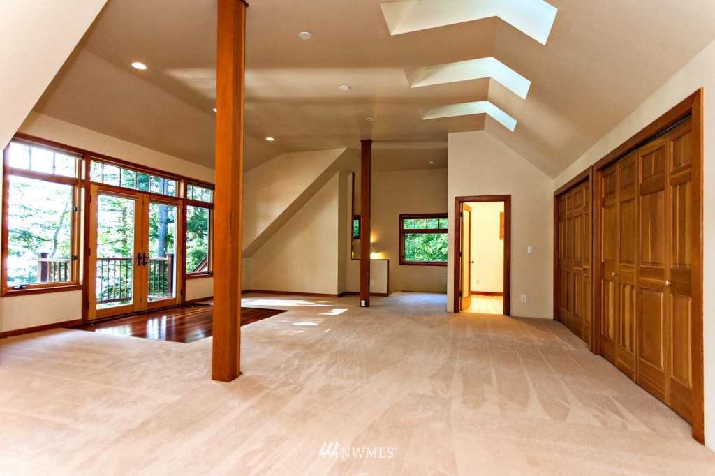 2241 North Shore Road Bellingham, WA 98226 - Photo 16 of 25 Gallery Image 16