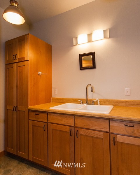 2241 North Shore Road Bellingham, WA 98226 - Photo 24 of 25 Gallery Image 24