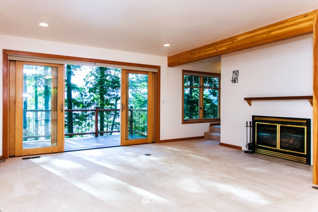 2241 North Shore Road Bellingham, WA 98226 - Photo 9 of 25 Gallery Image 9