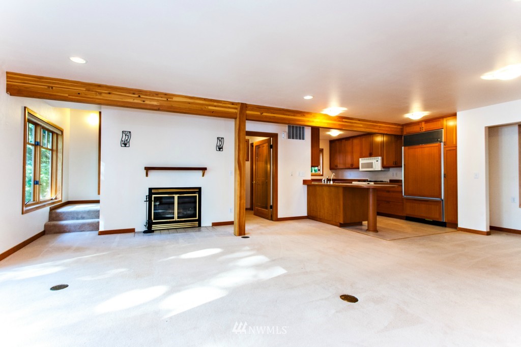 2241 North Shore Road Bellingham, WA 98226 - Photo 10 of 25 Gallery Image 10