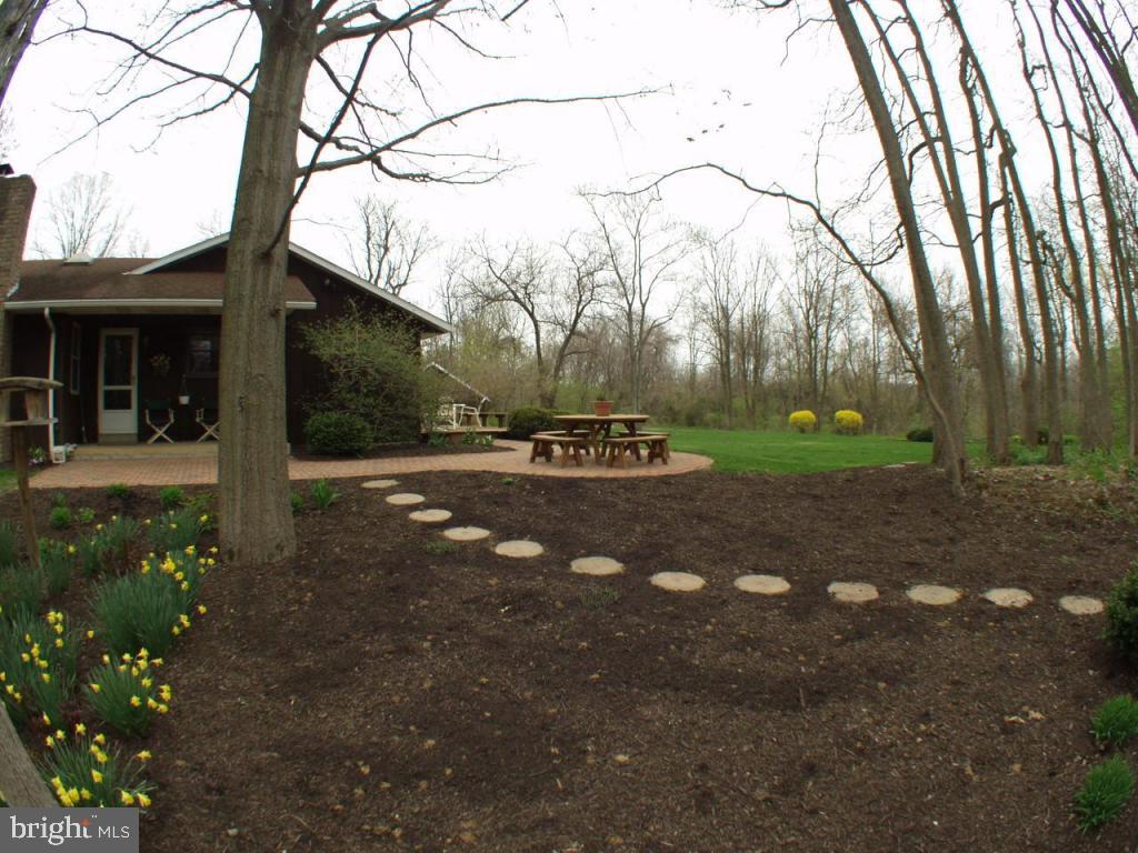 2010 Old Rothsville Road Lititz, PA 17543 - Photo 31 of 32