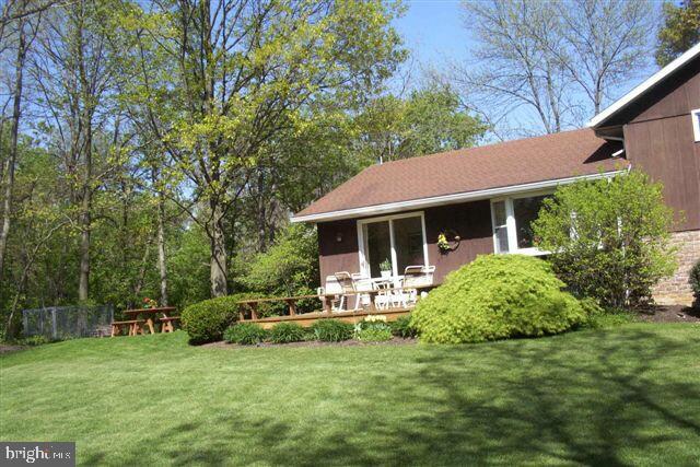 2010 Old Rothsville Road Lititz, PA 17543 - Photo 7 of 32