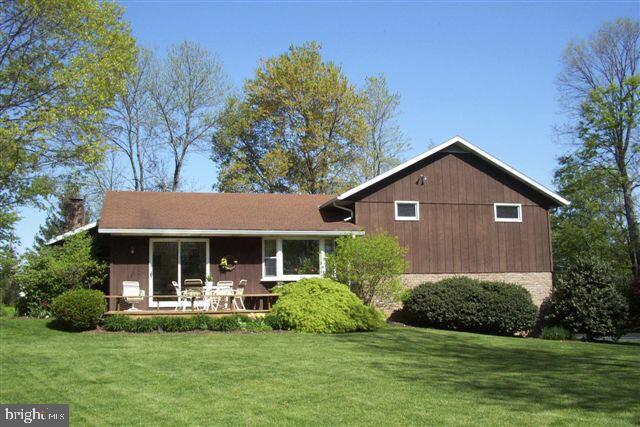 2010 Old Rothsville Road Lititz, PA 17543 - Photo 8 of 32
