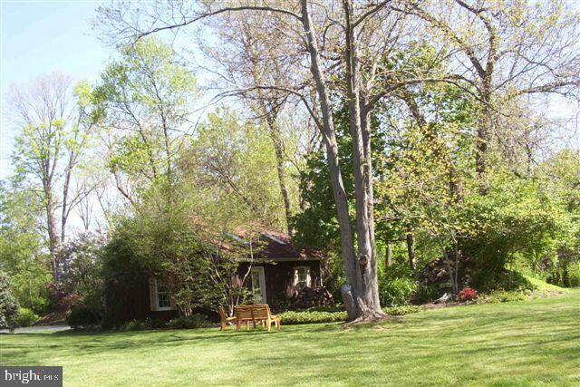 2010 Old Rothsville Road Lititz, PA 17543 - Photo 9 of 32