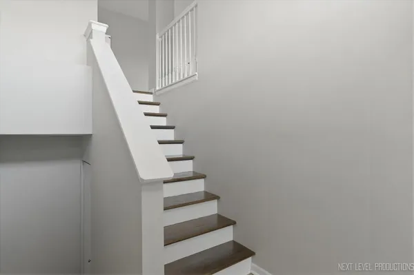 $299,000 | 1102 Delta Drive, Unit 1102, Elgin, IL 60123