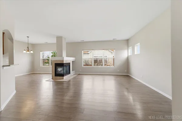 $299,000 | 1102 Delta Drive, Unit 1102, Elgin, IL 60123