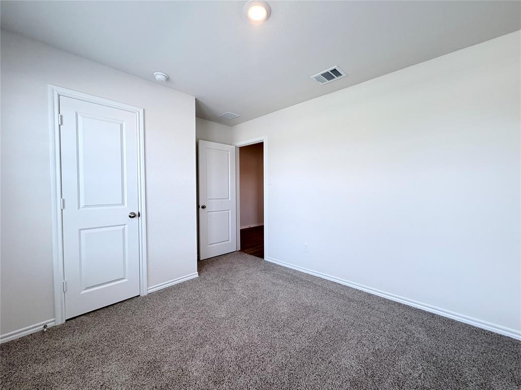 629 Dunhill Road Nevada, TX 75173 - Photo 6 of 28 Gallery Image 6