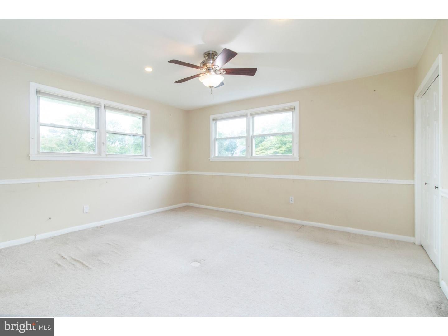 9231 Pine Road Philadelphia, PA 19115 - Photo 16 of 24
