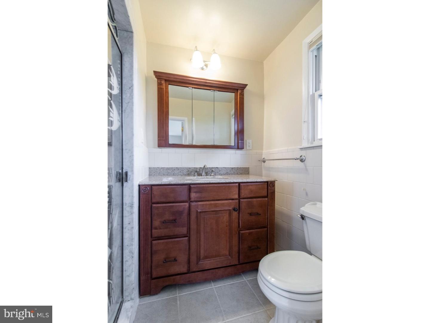 9231 Pine Road Philadelphia, PA 19115 - Photo 17 of 24
