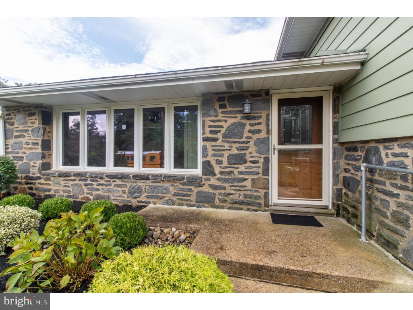 9231 Pine Road Philadelphia, PA 19115 - Photo 24 of 24