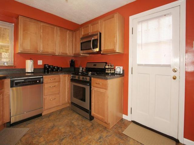 353 Riddle Place Newport, KY 41071 - Photo 12 of 18 Gallery Image 12