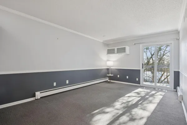 $265,000 | 6075 Lincoln Drive, Unit 305, Edina, MN 55436