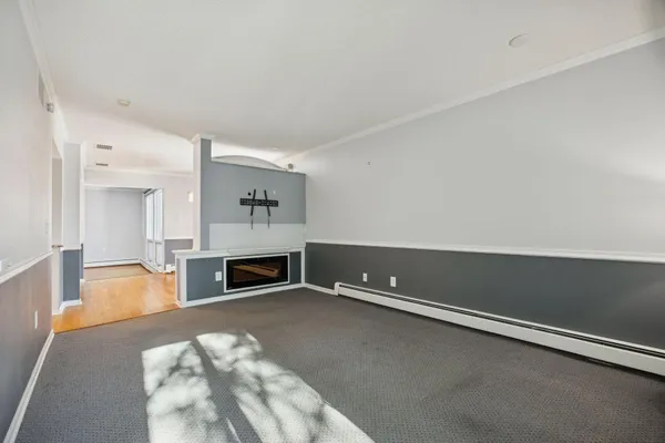 $265,000 | 6075 Lincoln Drive, Unit 305, Edina, MN 55436