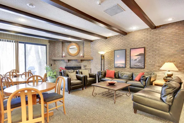 $265,000 | 6075 Lincoln Drive, Unit 305, Edina, MN 55436