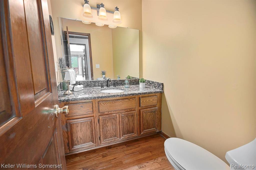 3180 Summit Ridge Drive Rochester Hills, MI 48306 - Photo 16 of 35