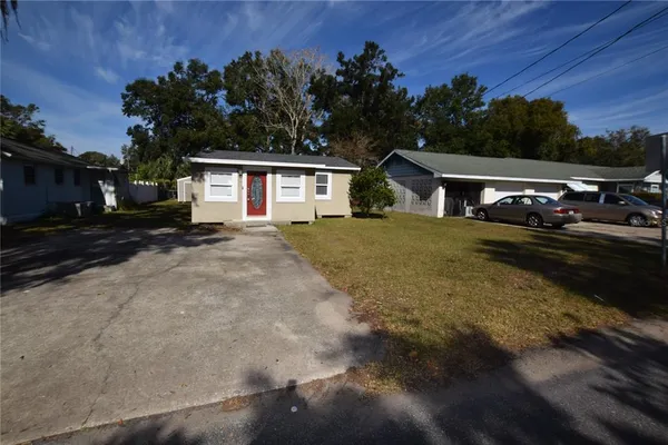 $1,500 | 317 East Barnes Avenue, Eustis, FL 32726