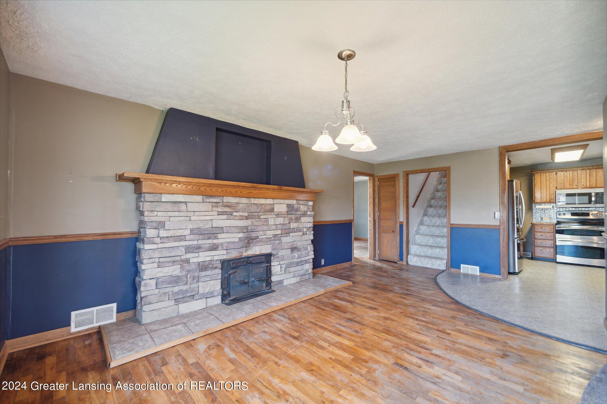 1515 Brookfield Road Charlotte, MI 48813 - Photo 7 of 37 07-1515-Brookfield-Rd-Charlotte-MI-48813