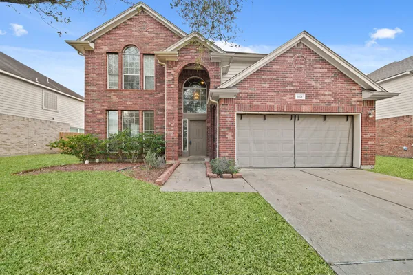 $2,700 | 8804 Sunforest Lane, Pearland, TX 77584