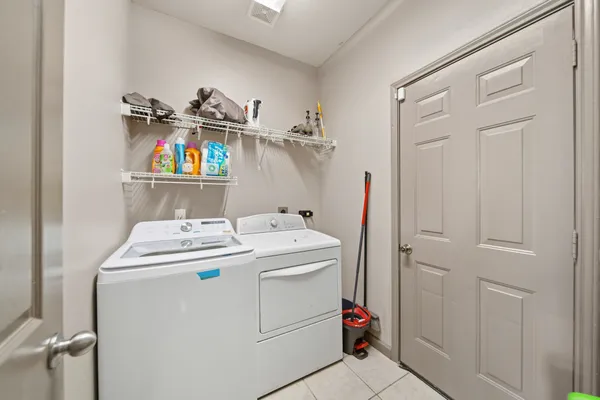 $2,700 | 8804 Sunforest Lane, Pearland, TX 77584
