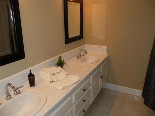 2274 Valley Road Oceanside, CA 92056 - Photo 20 of 25 Gallery Image 20