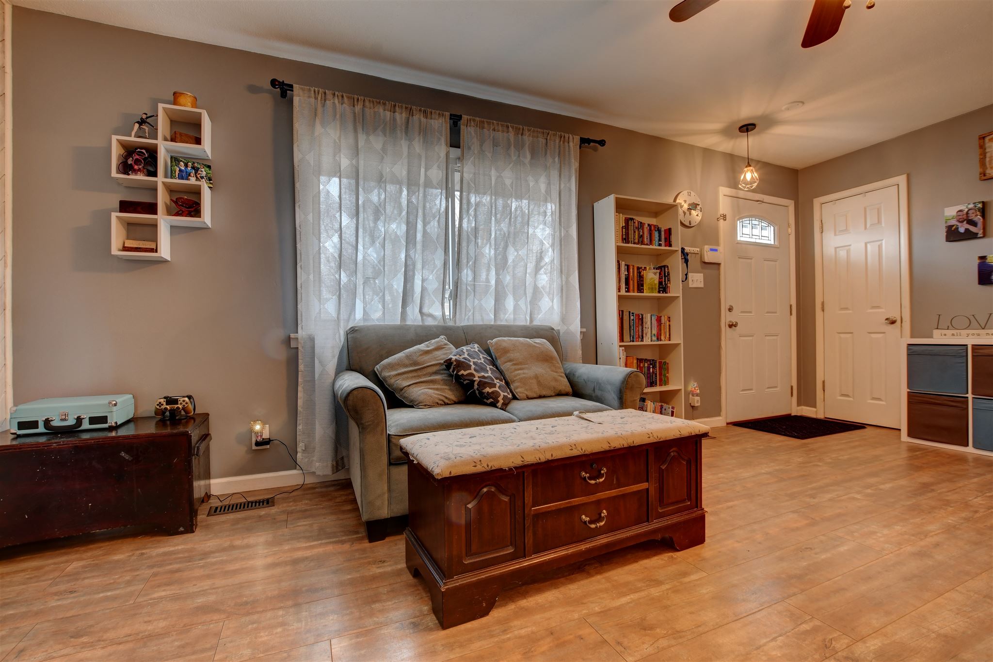 1622 Tulip Tree Road Fort Wayne, IN 46825 - Photo 8 of 26 Gallery Image 8