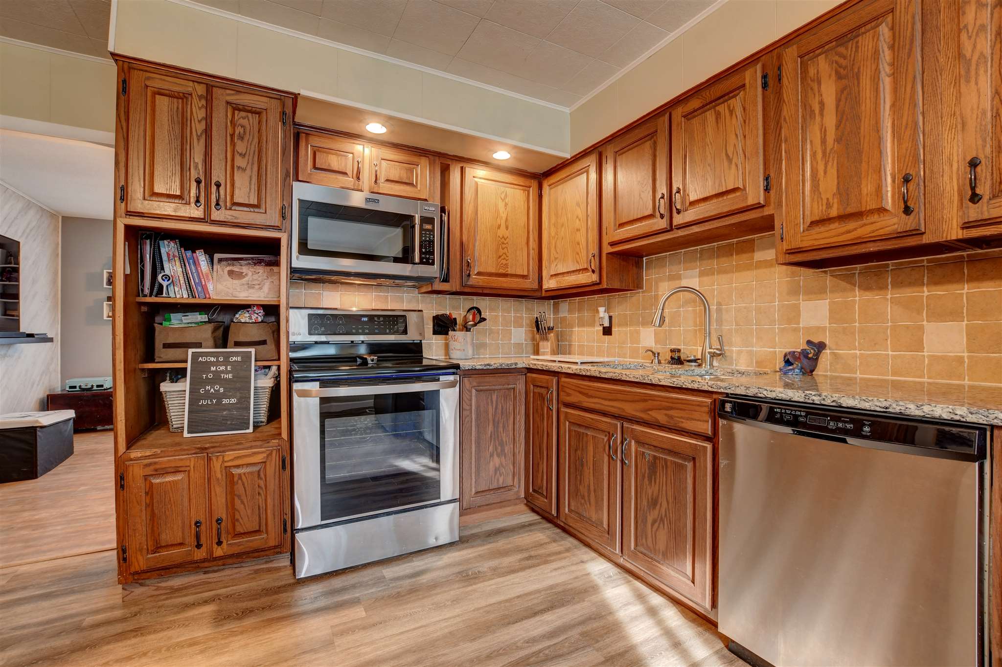 1622 Tulip Tree Road Fort Wayne, IN 46825 - Photo 9 of 26 Gallery Image 9