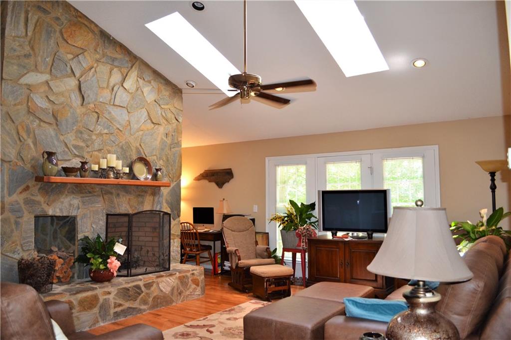 3800 High Peak Terrace Road Morganton, NC 28655 - Photo 8 of 19 Gallery Image 8