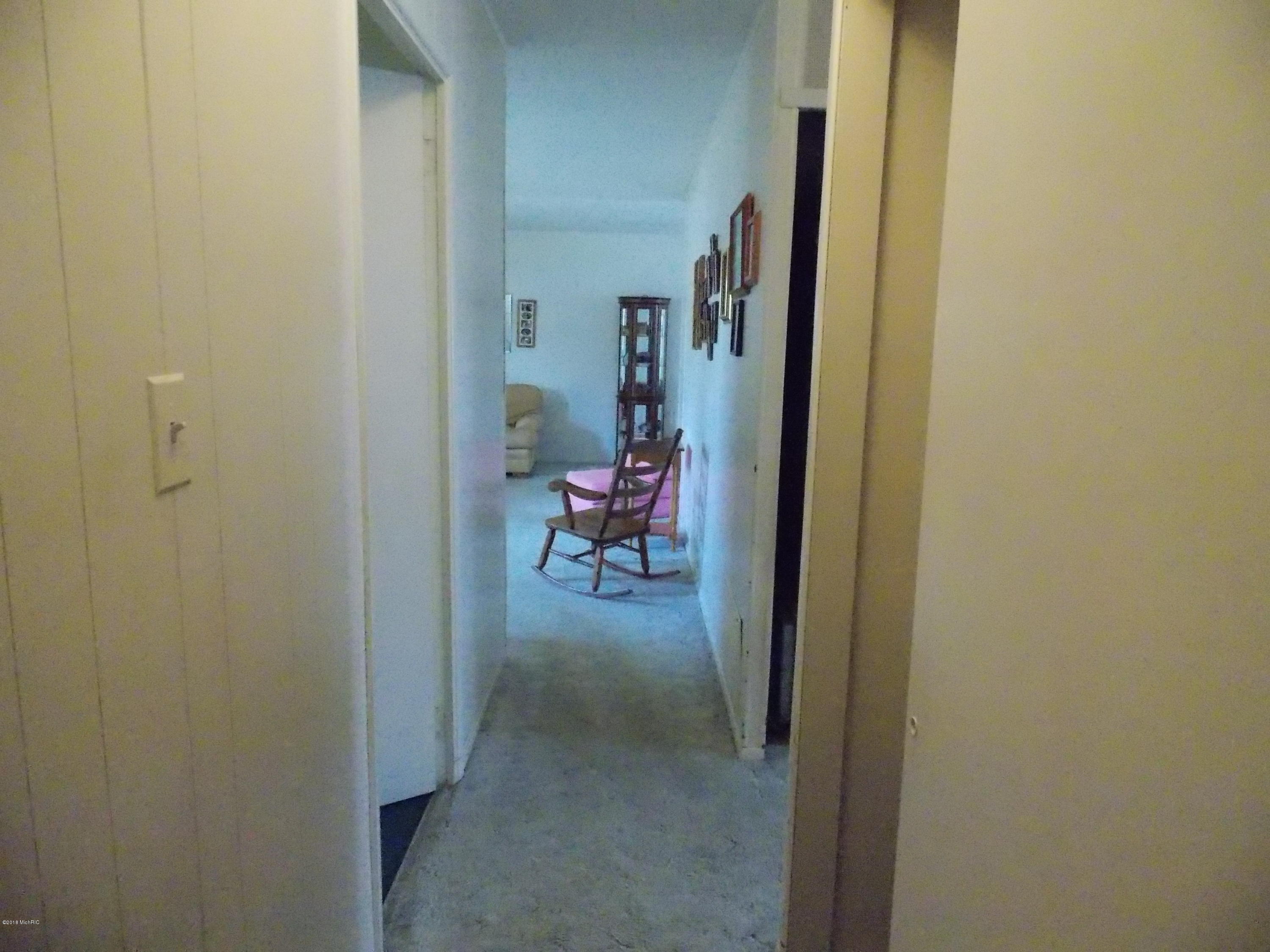 1609 Fulkerson Road Niles, MI 49120 - Photo 12 of 32 DSCN3412