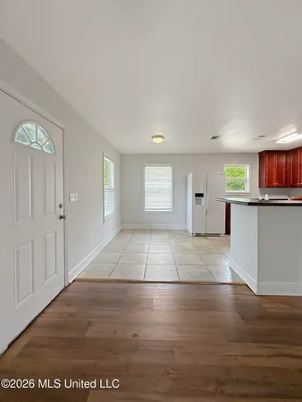 $1,850 | 266 Benachi Avenue, Biloxi, MS 39530