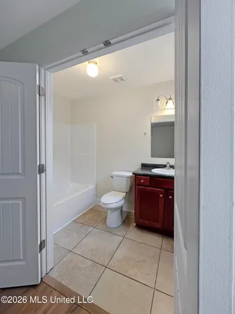 $1,850 | 266 Benachi Avenue, Biloxi, MS 39530